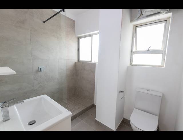 3 BEDROOM APARTMENT TO LET IN TABLE VIEW